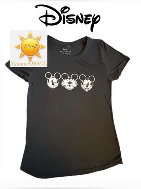 ☀️Disney Mickey Mouse Emojis Graphic Tee - size L